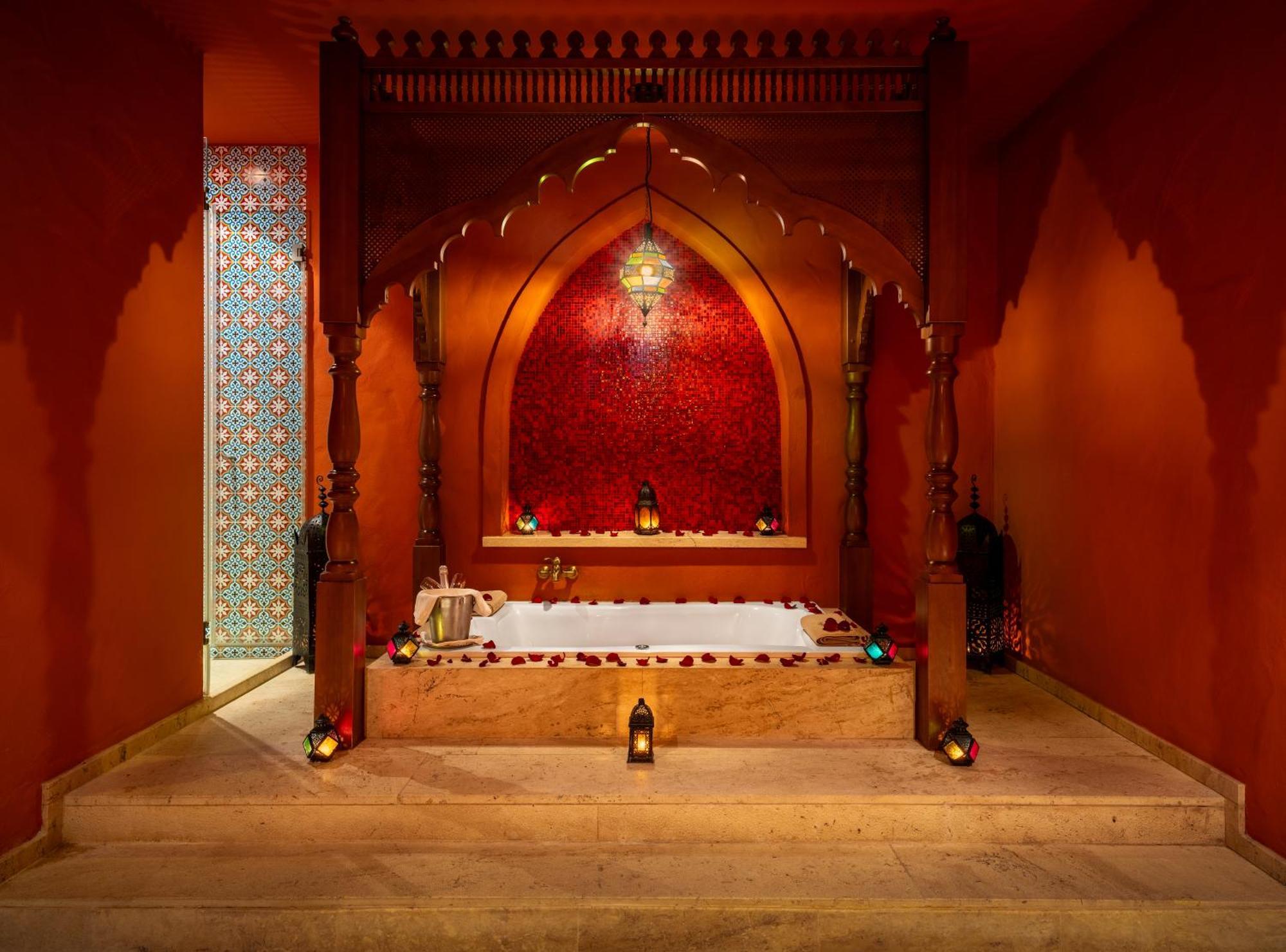 אגרסאלוק Meses Shiraz Hotel Superior-Adults Only מראה חיצוני תמונה