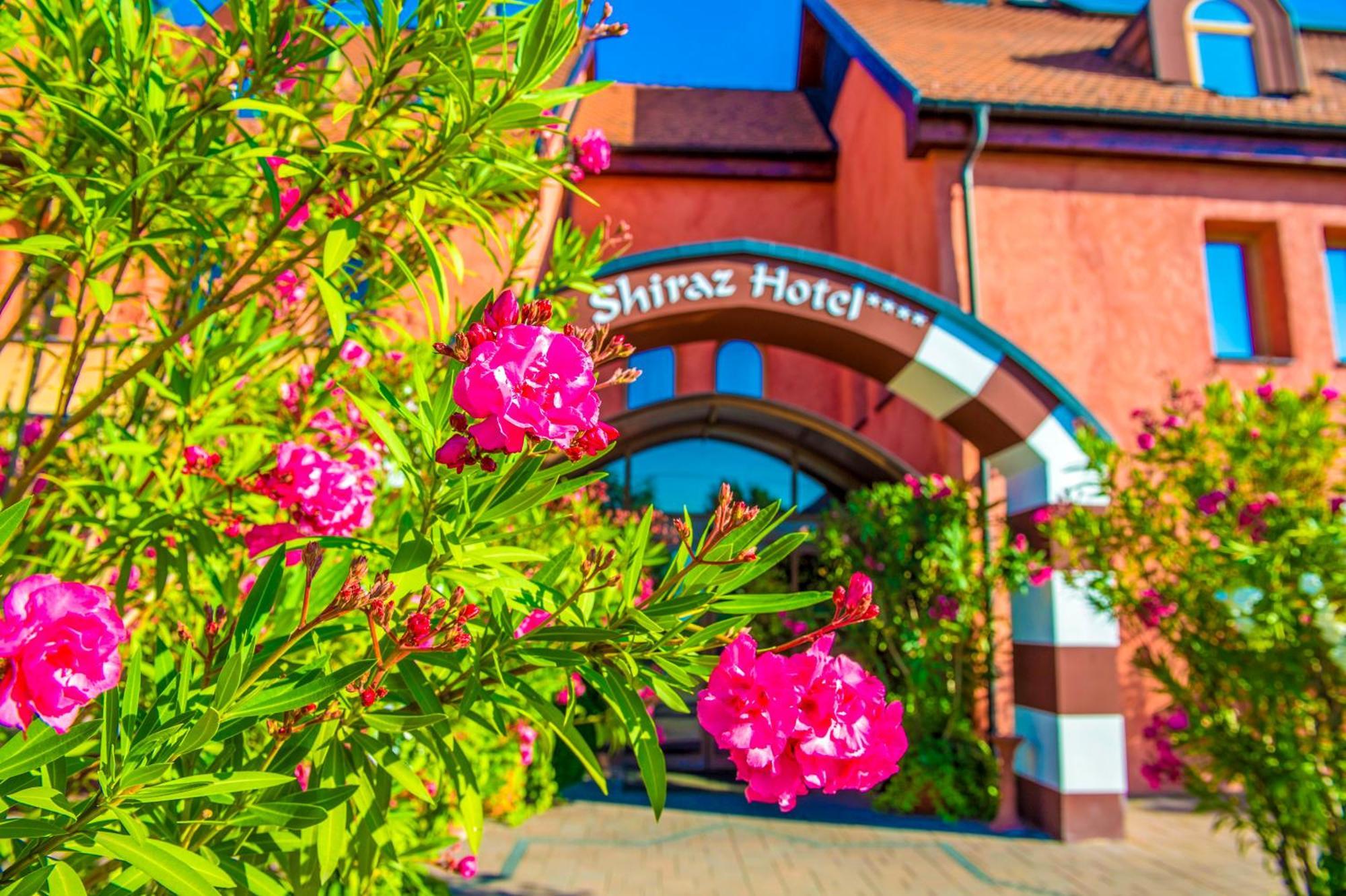 אגרסאלוק Meses Shiraz Hotel Superior-Adults Only מראה חיצוני תמונה