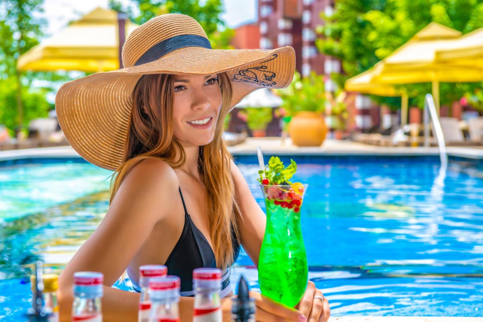 אגרסאלוק Meses Shiraz Hotel Superior-Adults Only מראה חיצוני תמונה